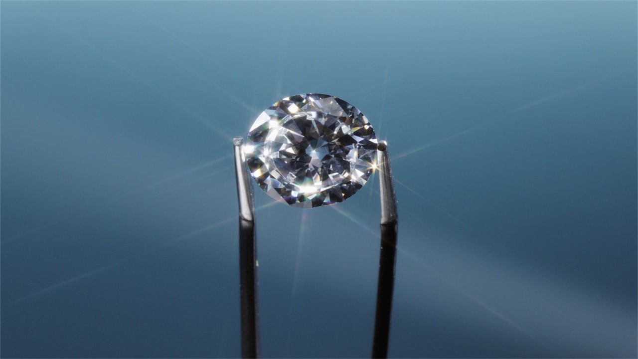 梦境的璀璨之光,解读做梦梦见捡到很多钻石的深层含义 梦境的璀璨之光,解读做梦梦见捡到很多钻石的深层含义