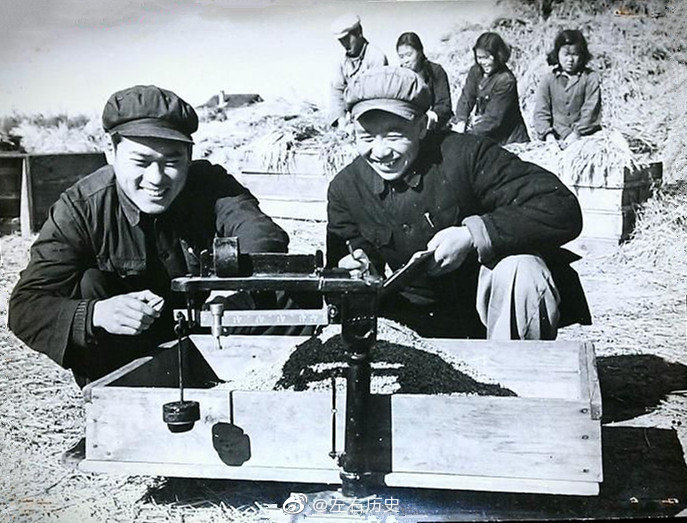 老照片:新中国第一个集体农庄,星火集体农庄劳动生活