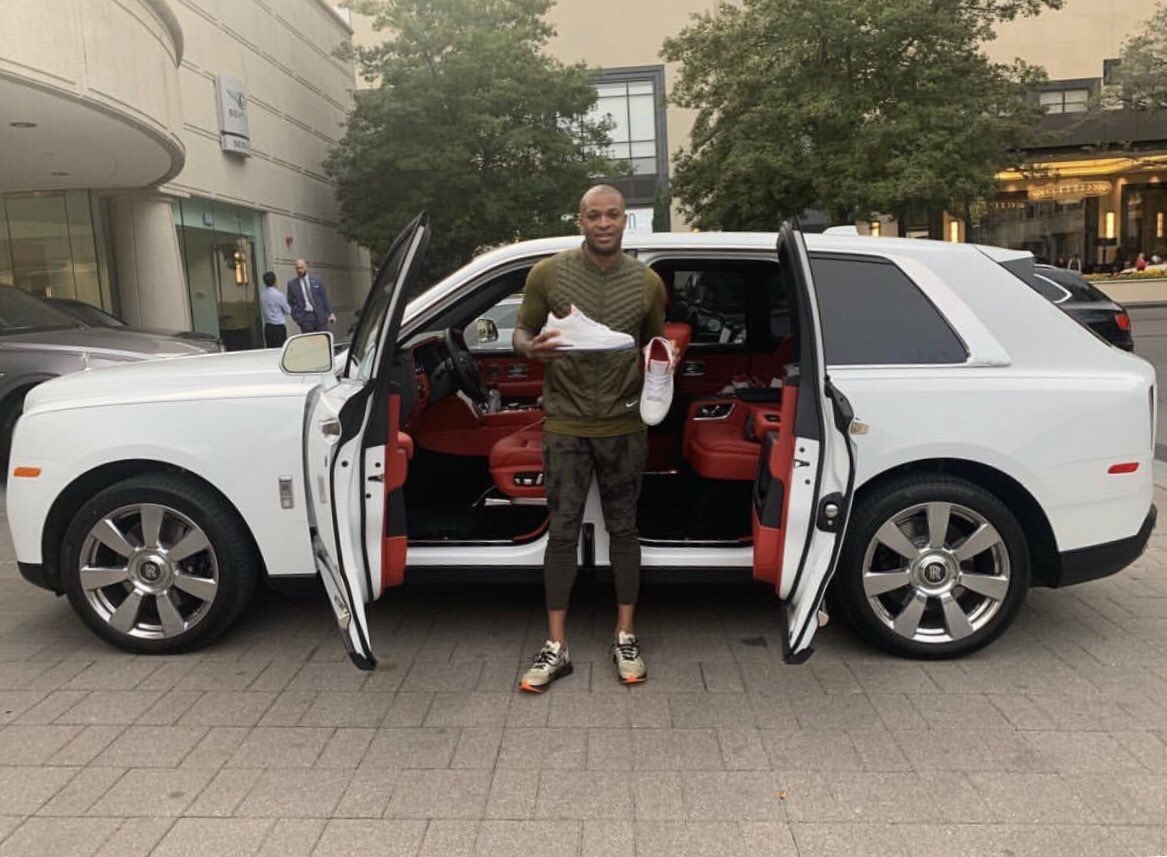 塔克更新ins,晒出了自己新提的豪车