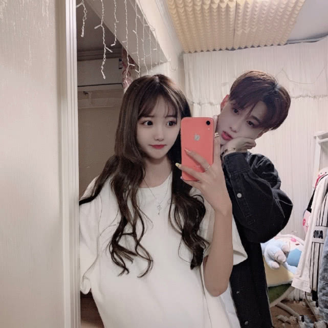 新浪看点# 套璐璐为了证明自己颜值,直接. 来自娱到吐槽 - 微博