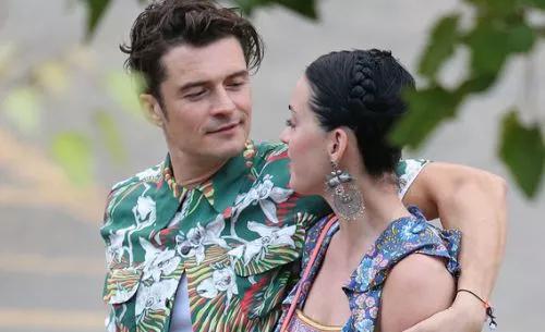 水果姐500万天价订婚戒指曝光,与奥兰多送前妻的戒指价格差75倍