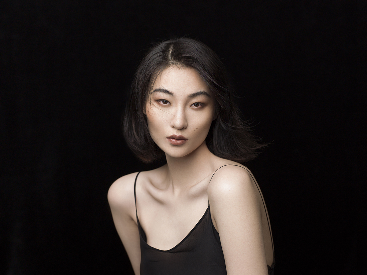 它不出声,不张扬,埋得很深|李曦|混账|摄影师_新浪新闻