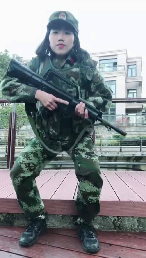 真正的战术人形95式