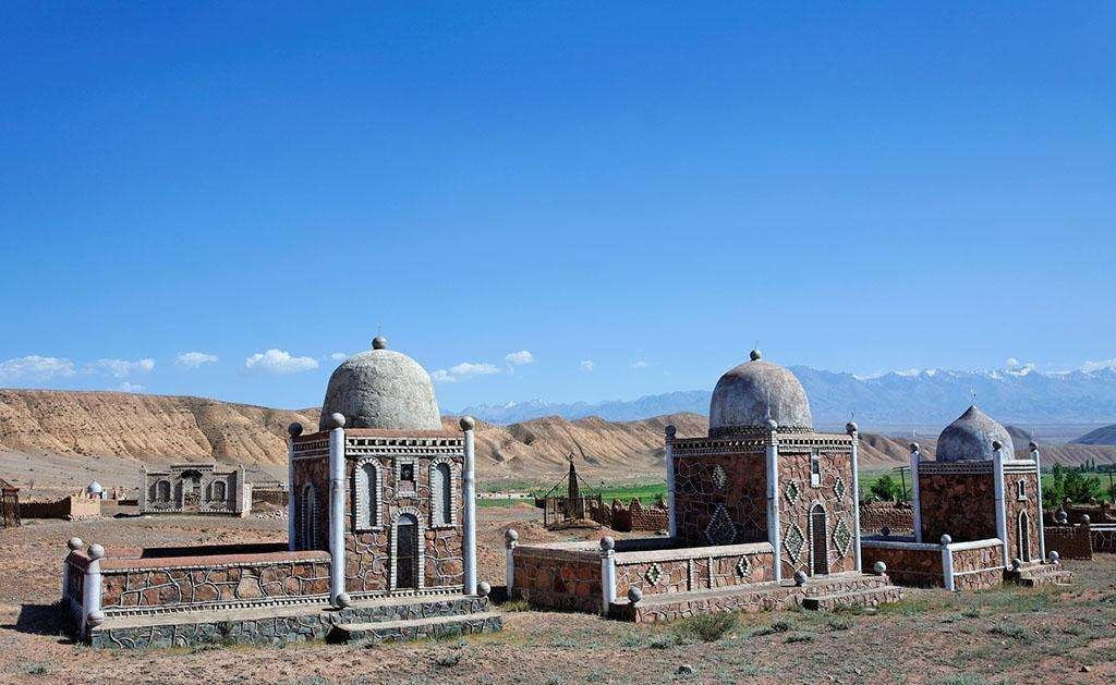 根据各方面认证的资料,李白的出生地已经公认为一个古称叫做"碎叶城"