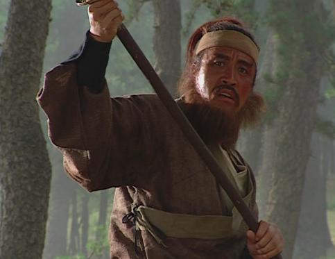 在水浒传中,赤发鬼刘唐是不折不扣的配角,他出场很早,并作为原始股东