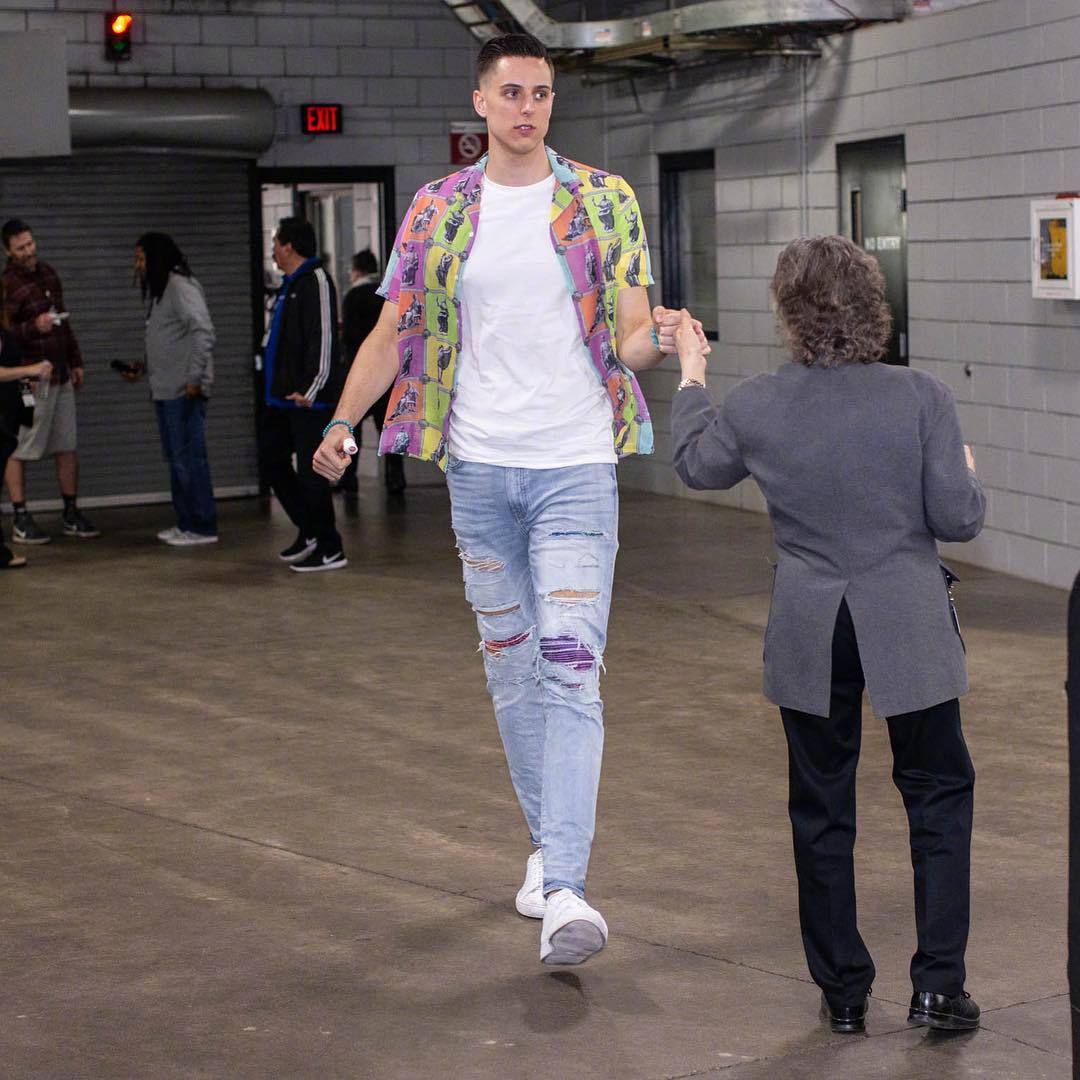 波特兰男模队再次上线莱昂纳德柯林斯领衔