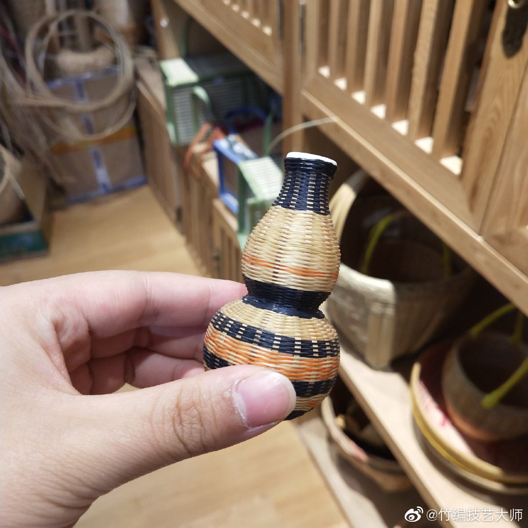 分享图片在殷商时代,竹藤的 编织 纹样丰富起来|竹藤|纹样|方格纹|米字|竹编_新浪新闻