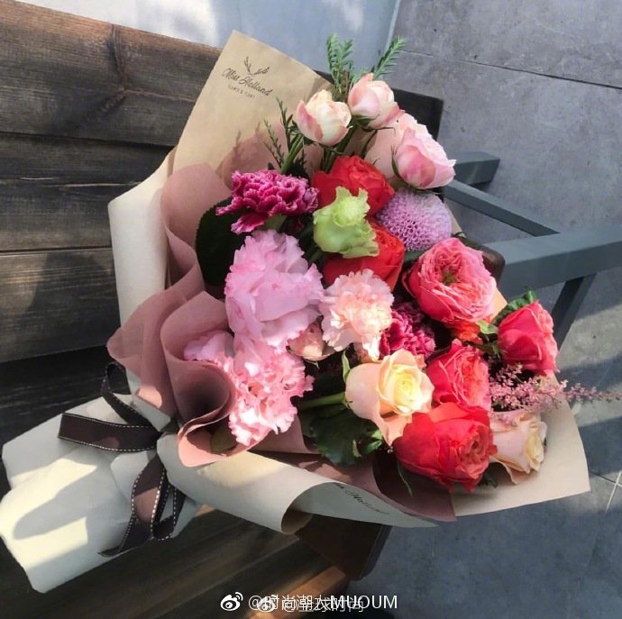 心情不好的时候,收到一束花原来可以开心很多