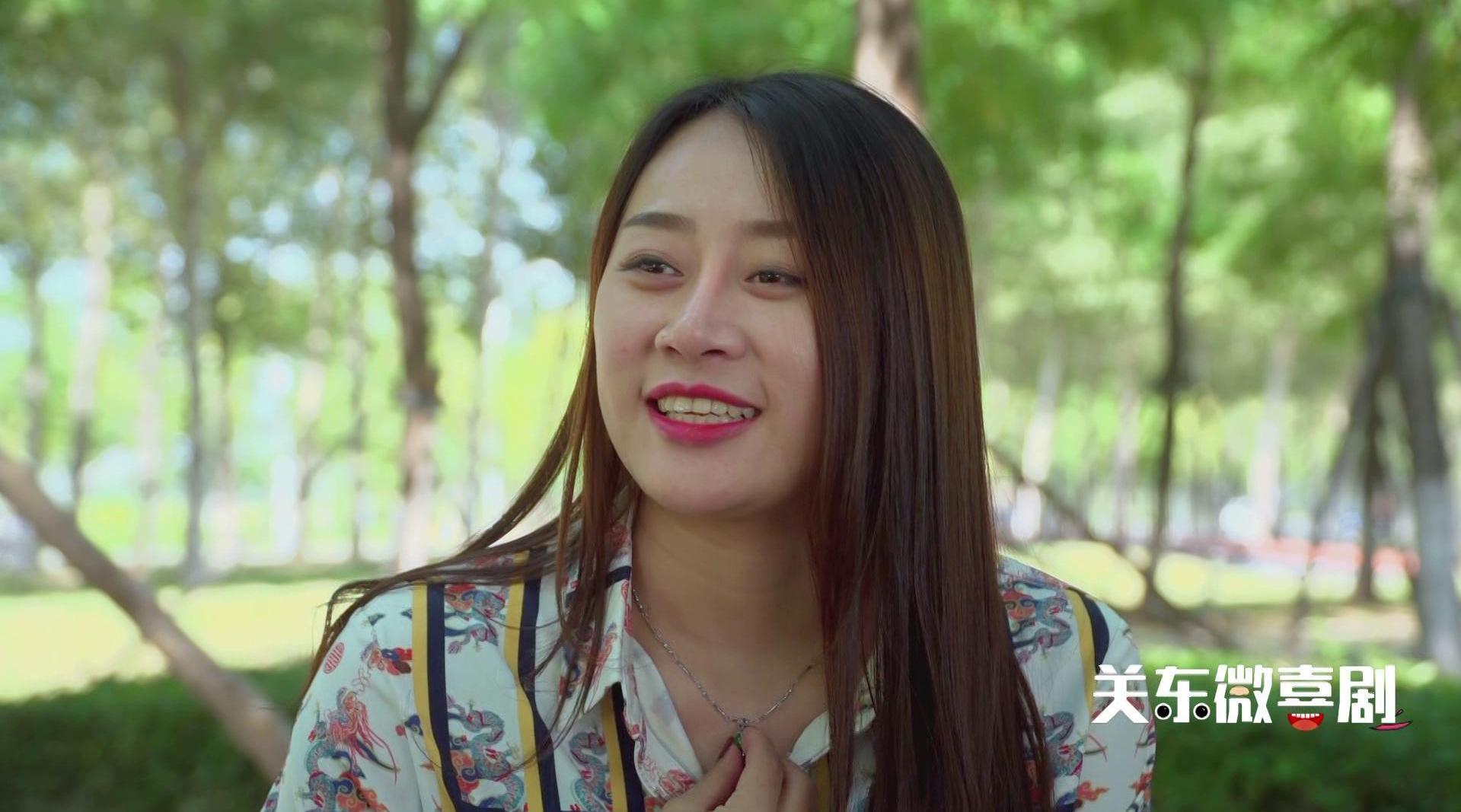 丈夫瞒着妻子花万元买下奢侈品,闺蜜无意间说出真相,妻子大怒!