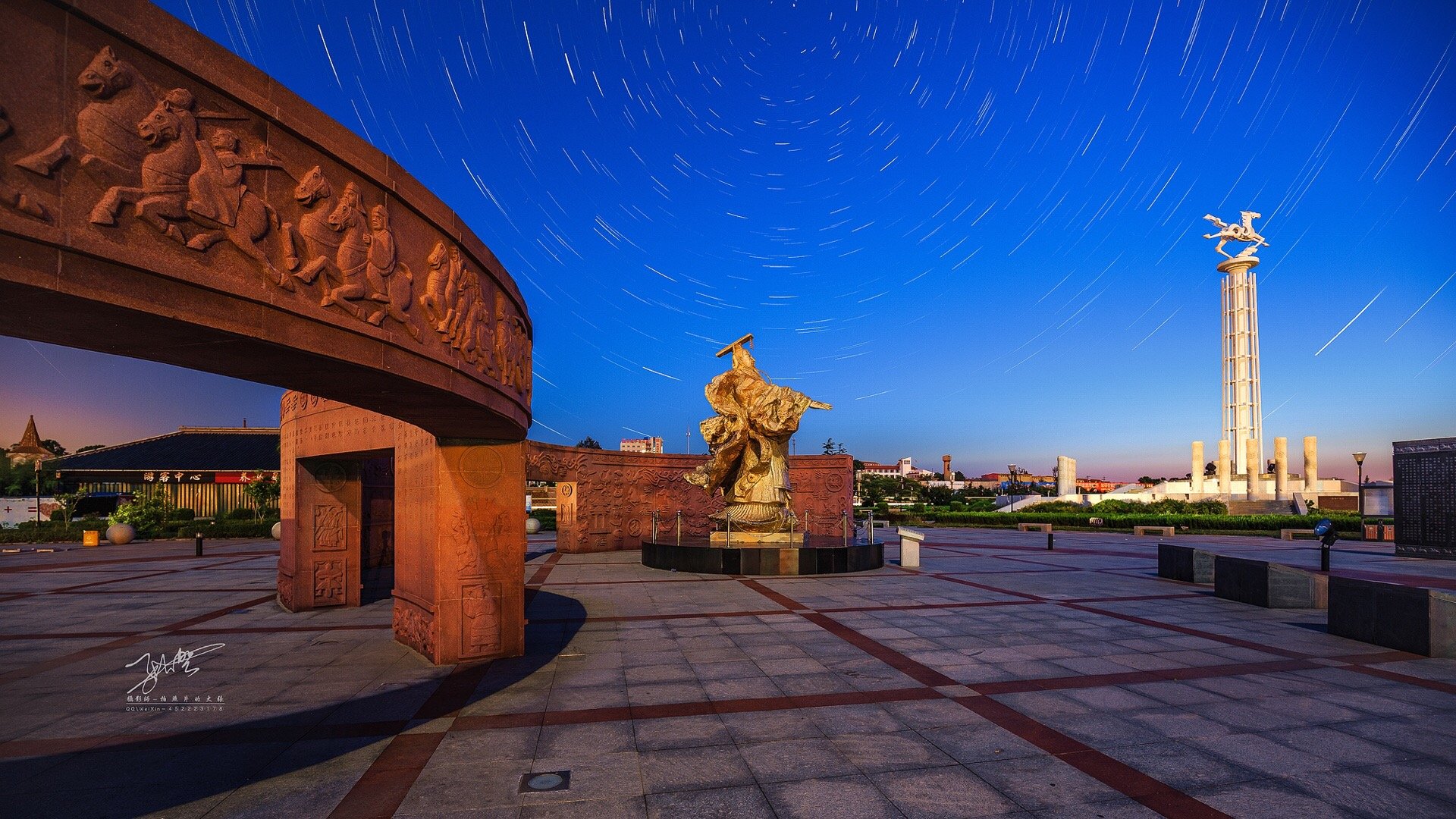 烟台城市里的星空,图一黄海明珠,图二栈桥,图三体育公园