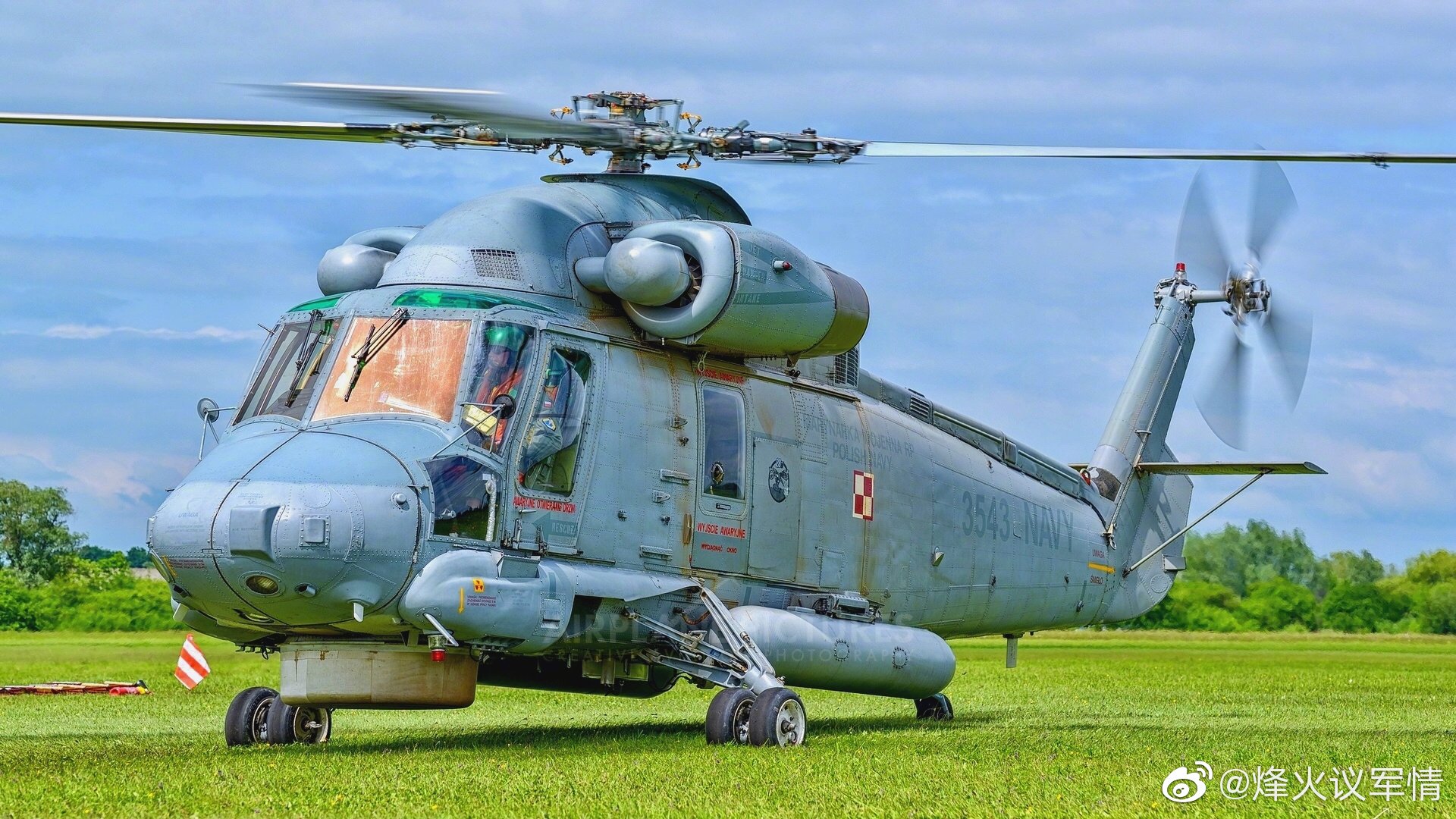 波兰海军的2手"海妖"直升机