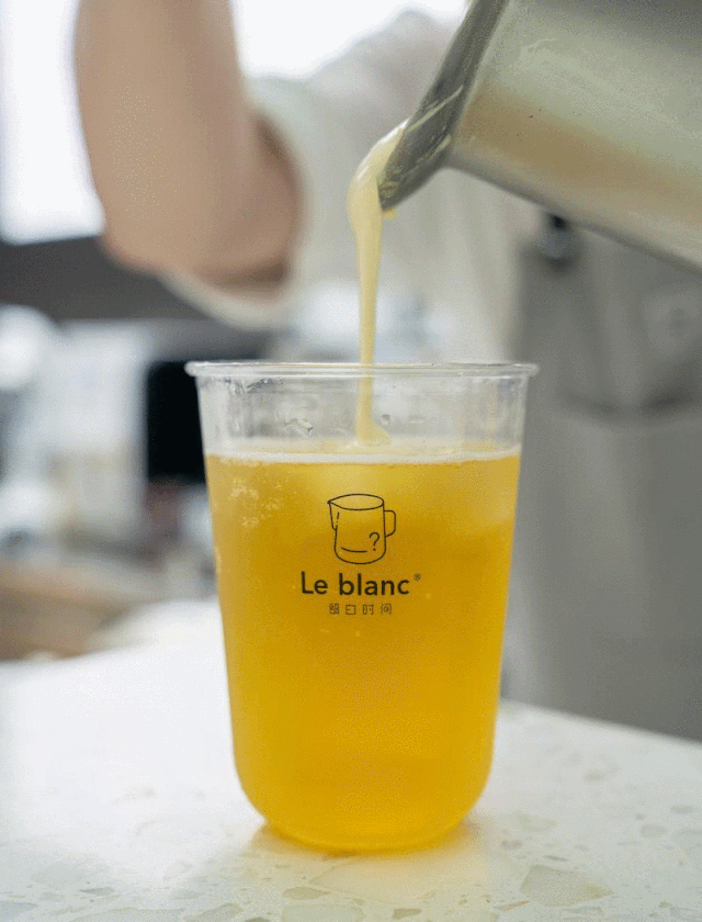 5元/杯!这家凭特色奶盖实力火爆鹭岛的奶茶店,升级后仿佛开了挂!