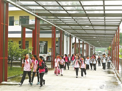 80米风雨长廊建成投用