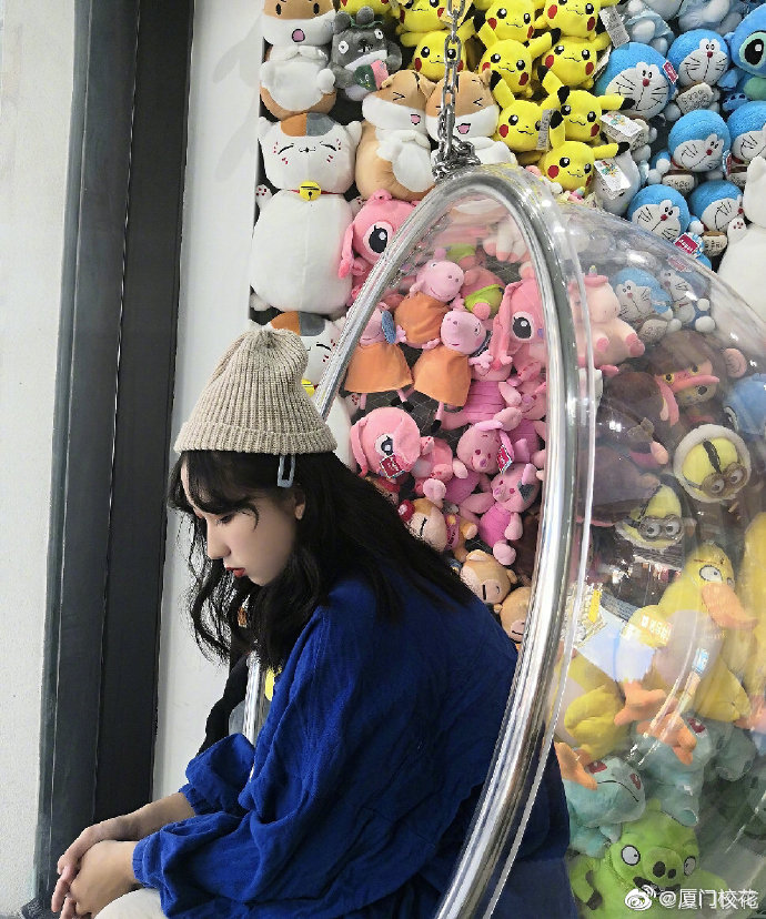 她叫周嘉琪,02年,毕业于厦门十中,身高168cm,处女座|周嘉琪|处女座