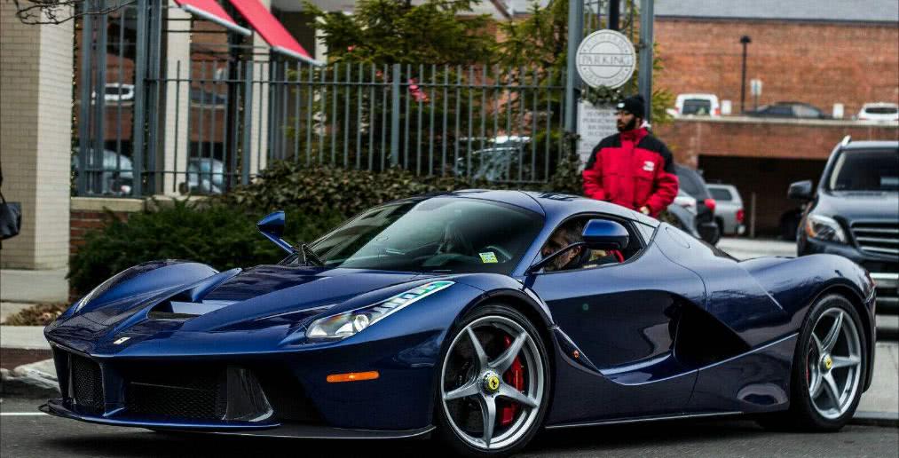 街头偶遇法拉利拉法,车主是秦奋网友百亿发无