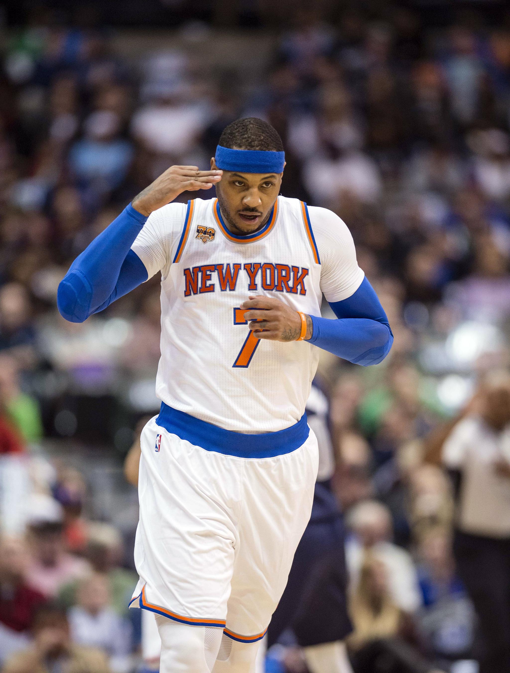 你是丹佛掘金的天之骄子是纽约尼克斯的进攻万花筒