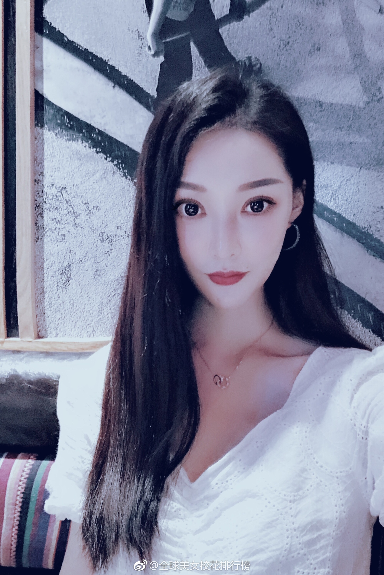 温迪 海口经济学院 2016级服装表演专业 来自山西 身高176cm 体重100