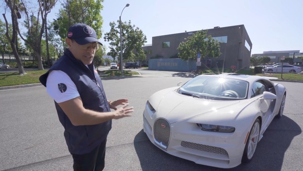 亿万富豪曼尼讲述其爱马仕版chiron和 grand sport vitesse的区别!