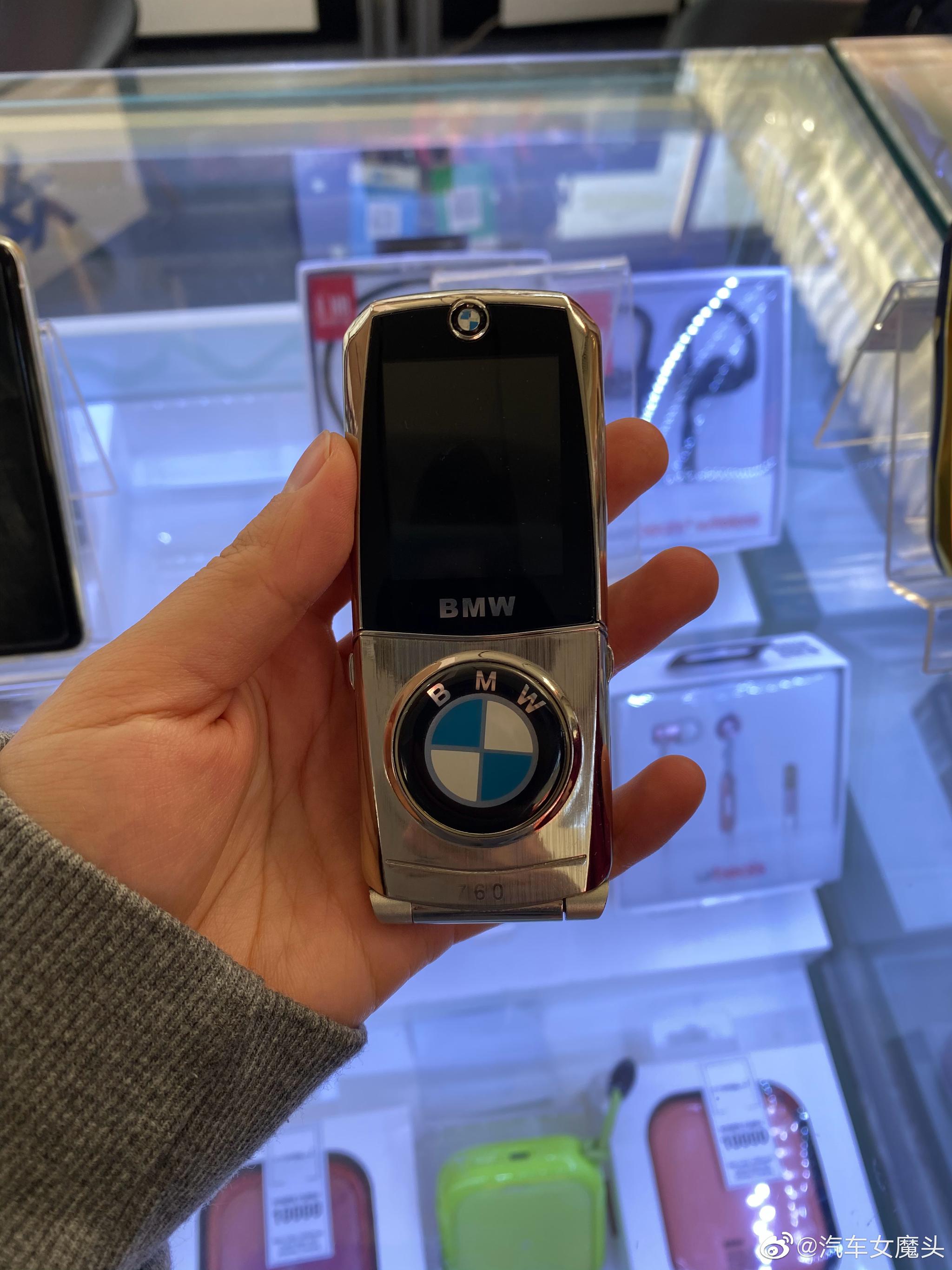 超准年龄测试:宝马手机,兰博基尼手机,95后绝对没见过_高清图集_新浪