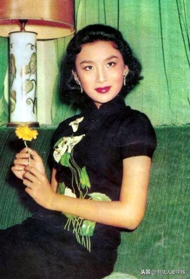 永远的大公主,冰清玉洁令人沉醉,夏梦12张彩色老照片欣赏