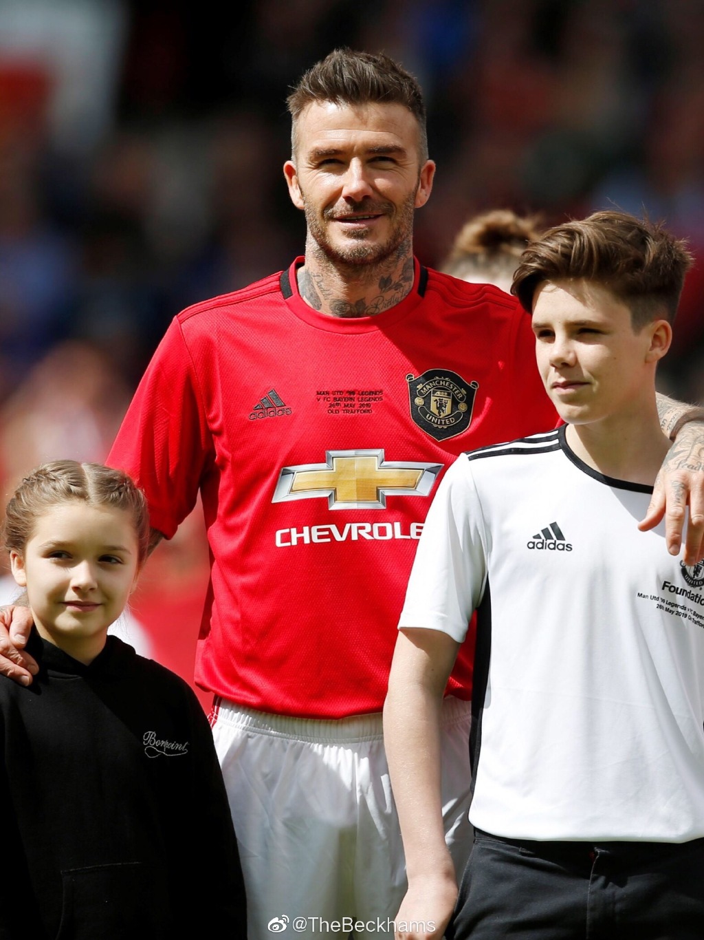 小贝重回赛场展示自己的风采,有种英雄归来仍是少年的感慨啊.