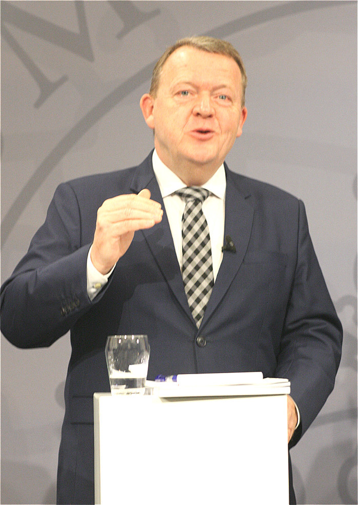 (左2),statsminister lars l03kke rasmussen)首相拉斯穆森(左3)