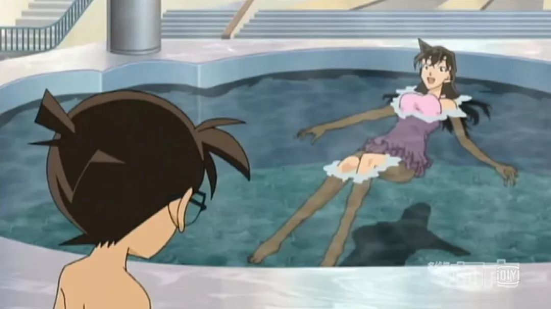 柯南和毛利兰浴室名场面回顾万年小学生的鼻血已经不够流了