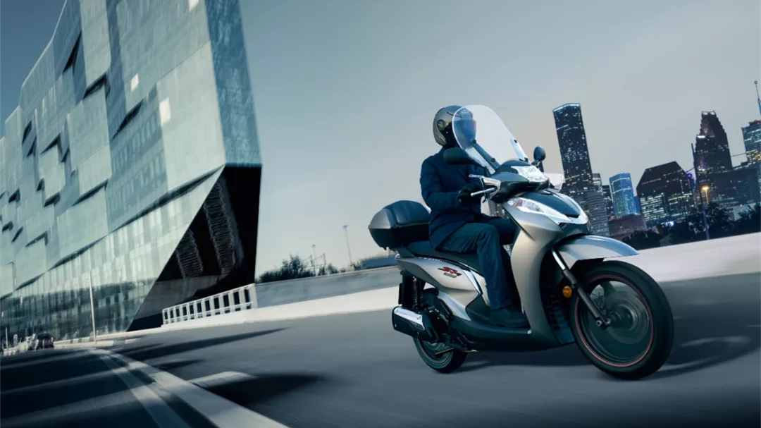 解析本田300cc水冷畅销大踏板sh300i