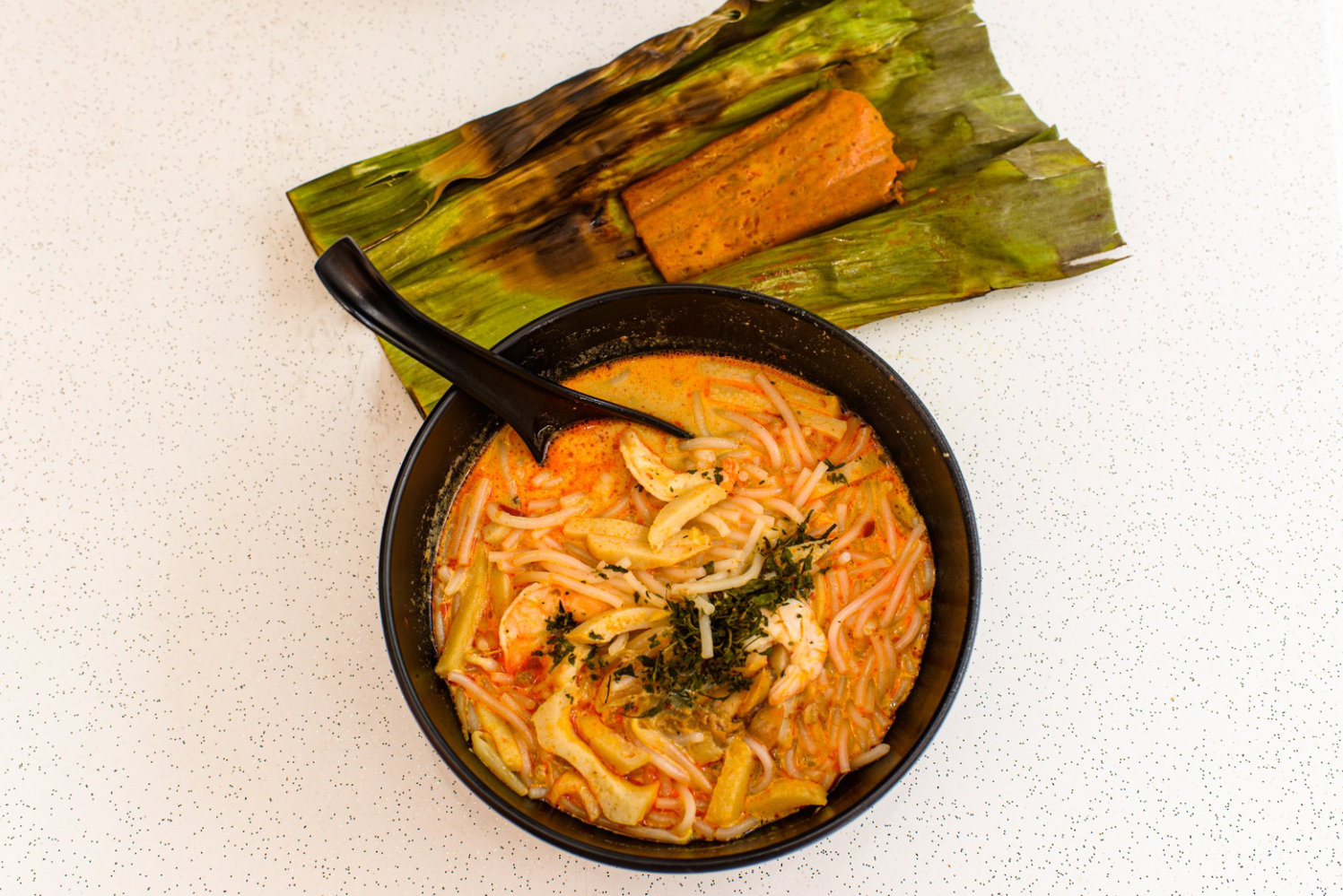 来到新加坡怎么能不去吃328加东叻沙