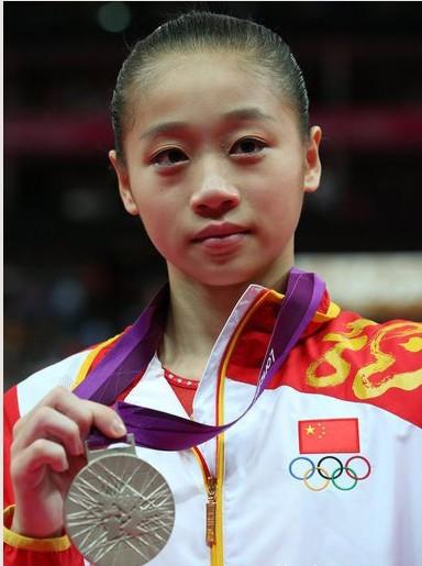 只因身高太矮,退役后找男友困难重重|眭禄|体操|女大十八变_新浪新闻