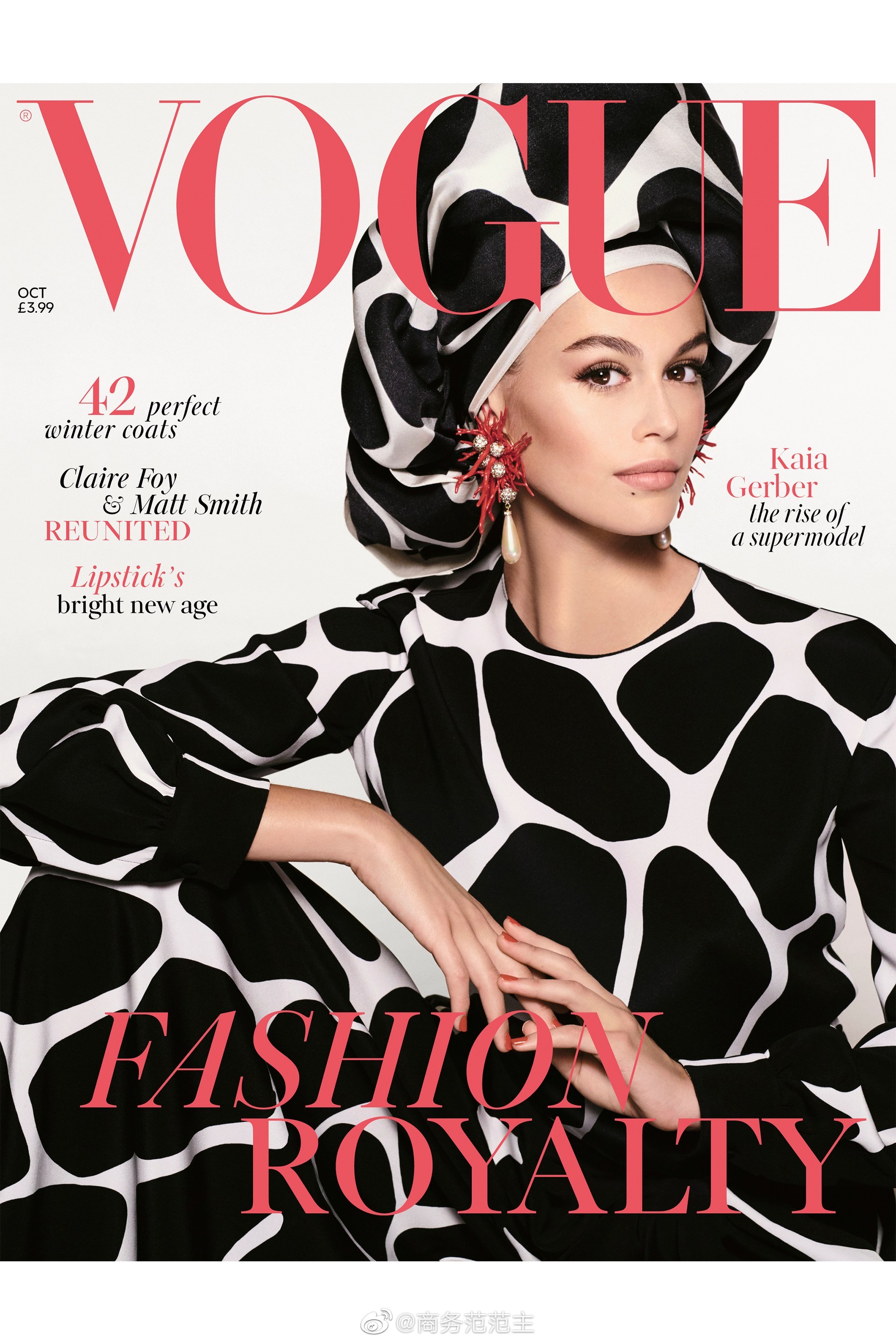 kaiagerber登上了英国vogue十月刊的封面今年她刚满18岁