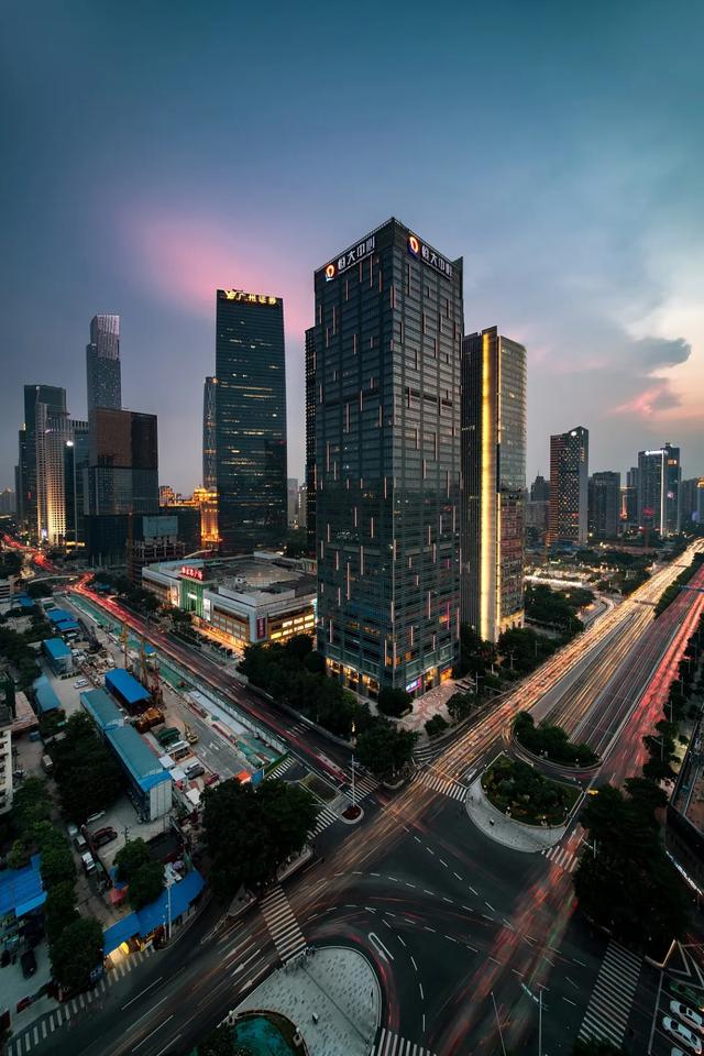 苦等20年,广州恒大金碧花园传奇归来