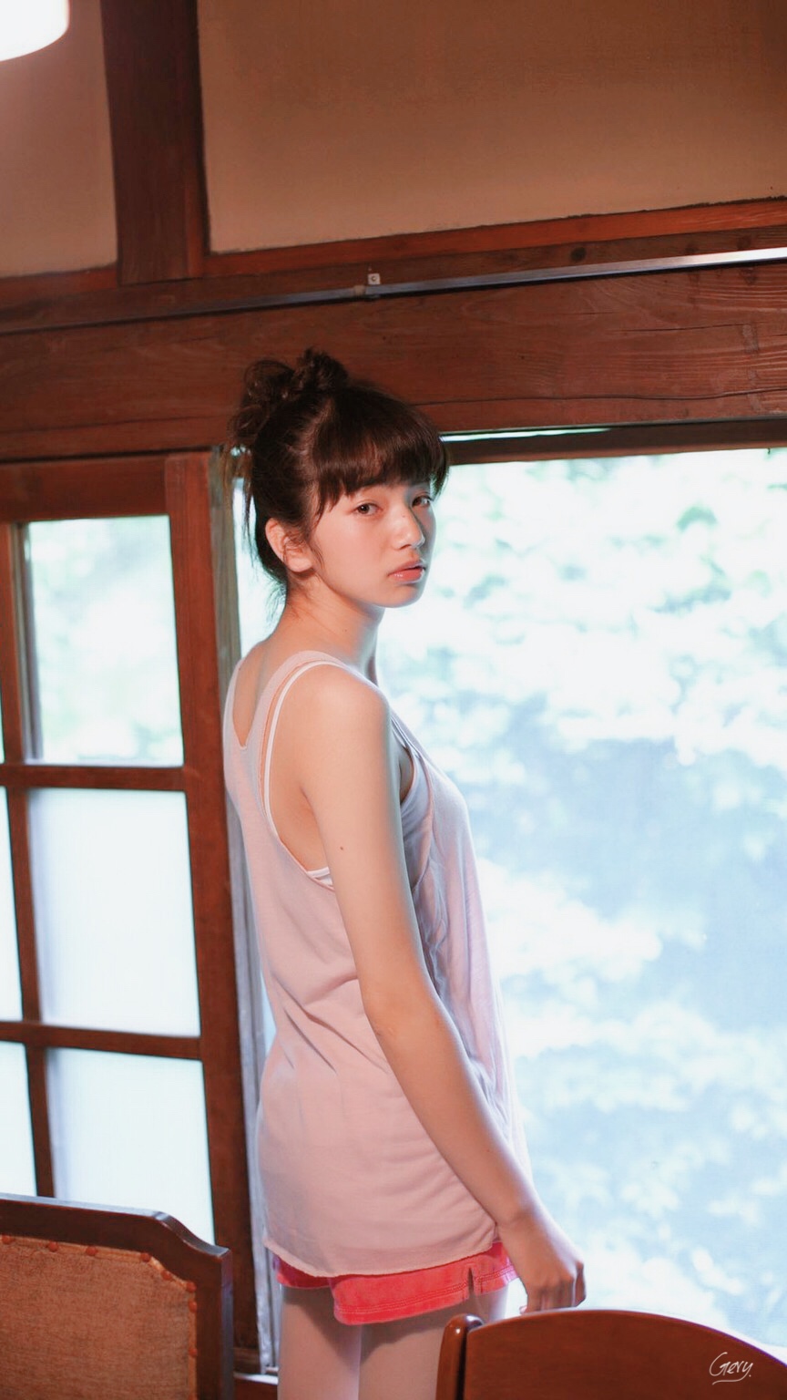 小松菜奈 白白软软的少女颜