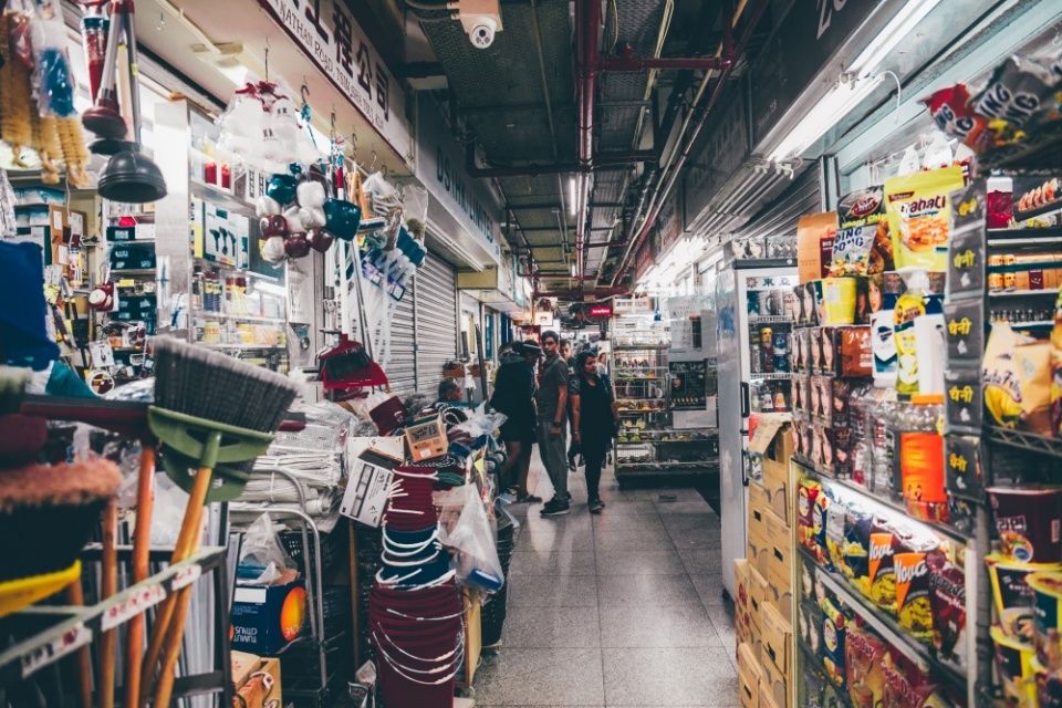 印度人聚集的重庆大厦到底多危险:中国女游客被搭讪邀请出游