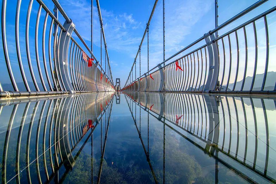 广州出发30分钟,竟藏着一个度假天堂,无边际泳池,天宫玻璃桥