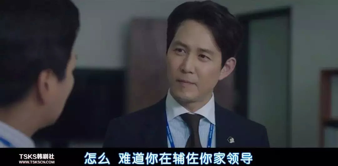 辅佐官里讲述长官秘书的那点事还真敢拍
