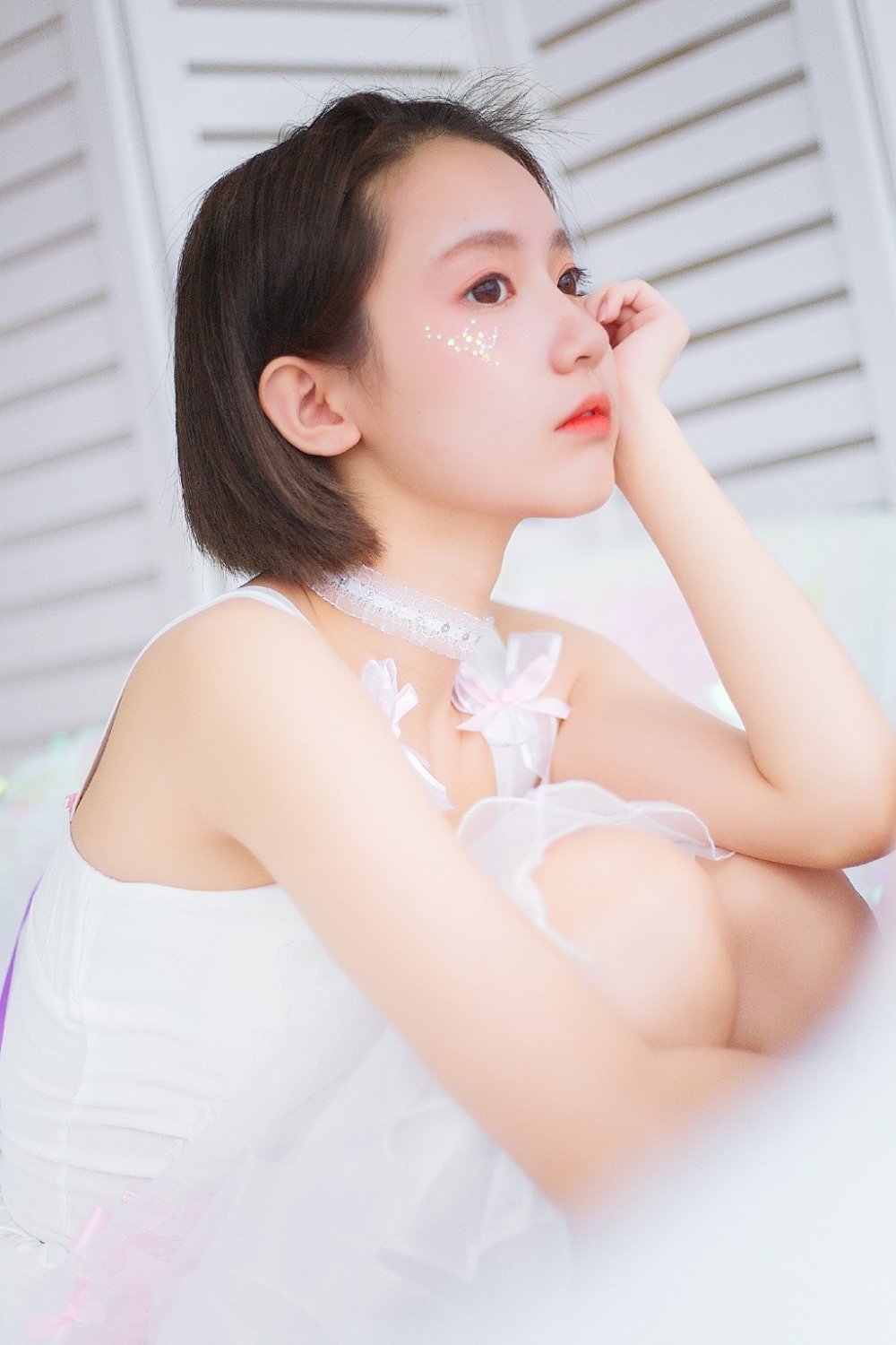 惹火美女白皙修长美腿性感私房写真集