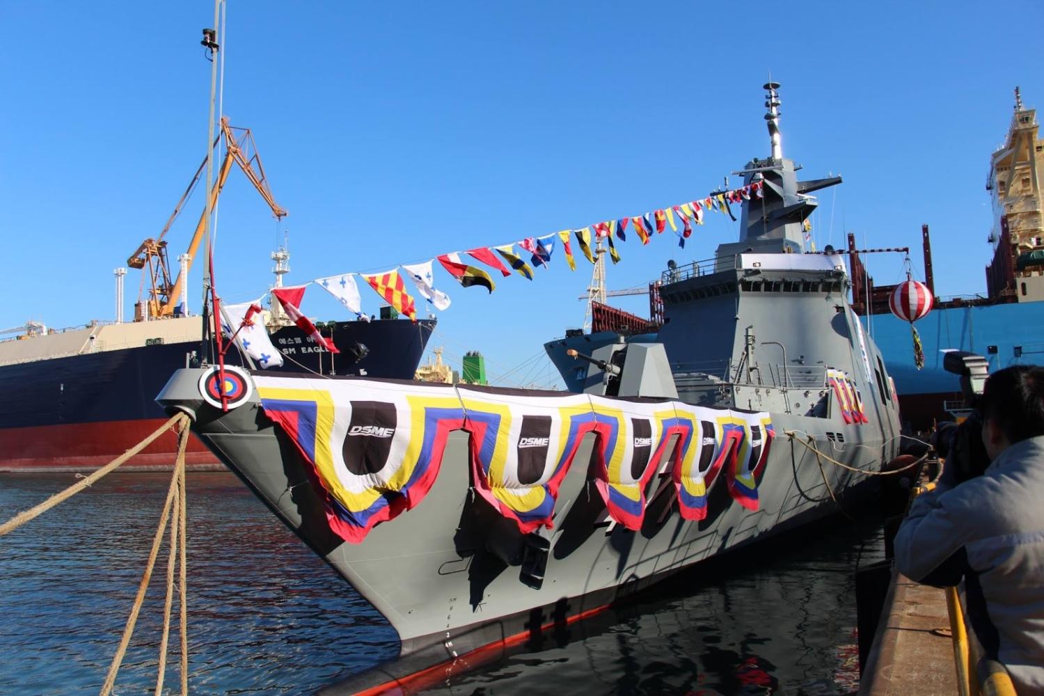 泰国海军最新护卫舰交付,韩国船壳欧美武备,单价是054a两倍