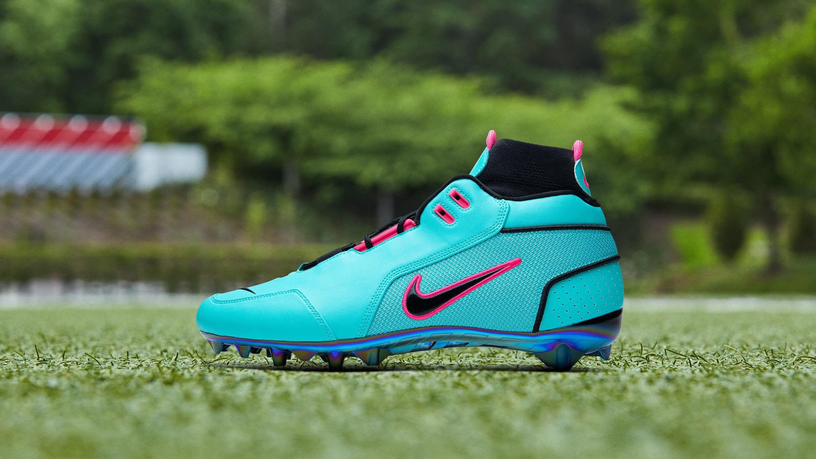 nike为obj定制的南海岸配色的azg×橄榄球鞋