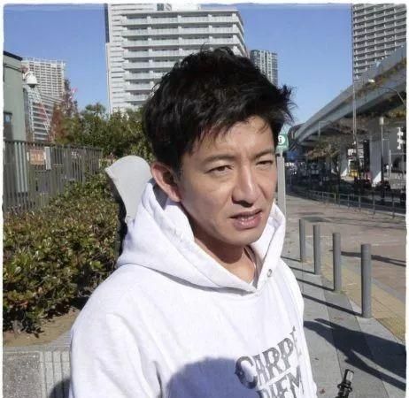 木村拓哉白发造型引热议!大神也老了但颜值依旧能打