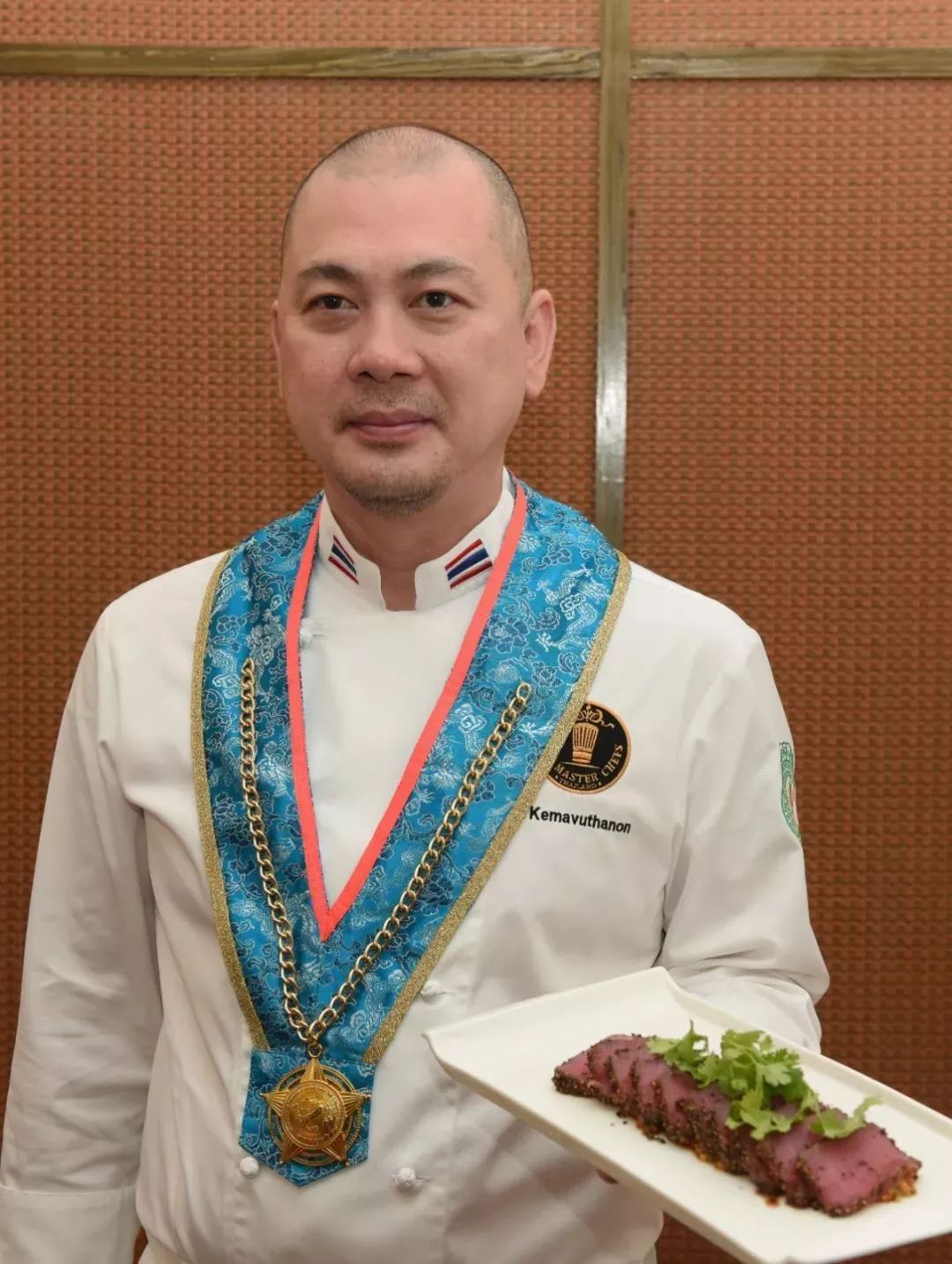 东盟食神招牌菜 |冬茵宫泰国料理:泰国皇家御厨料理,妈沙曼羊排__财经