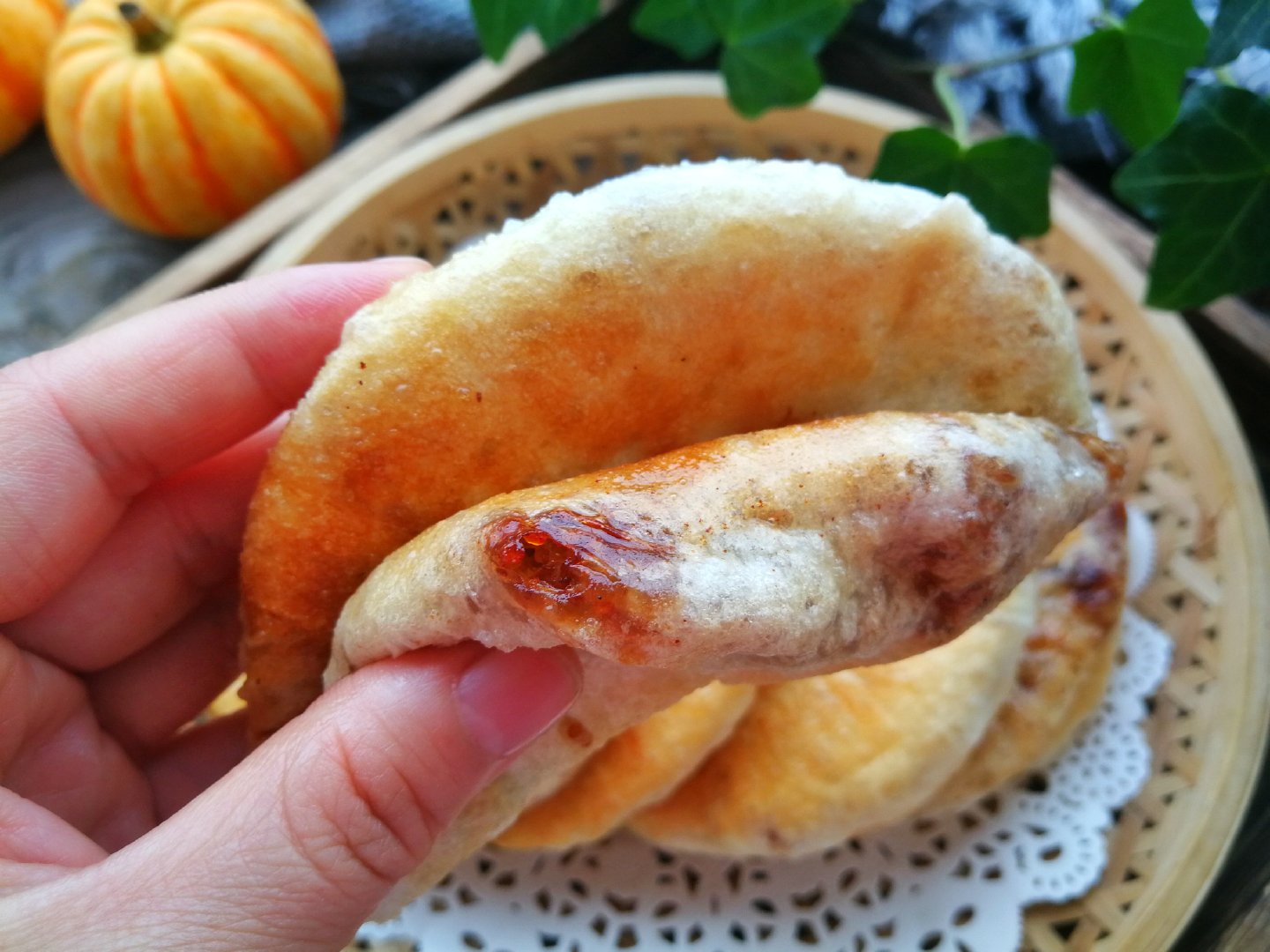 地方特色早餐肉盒子,在家也能轻松做,皮薄馅儿大,比买的还好吃