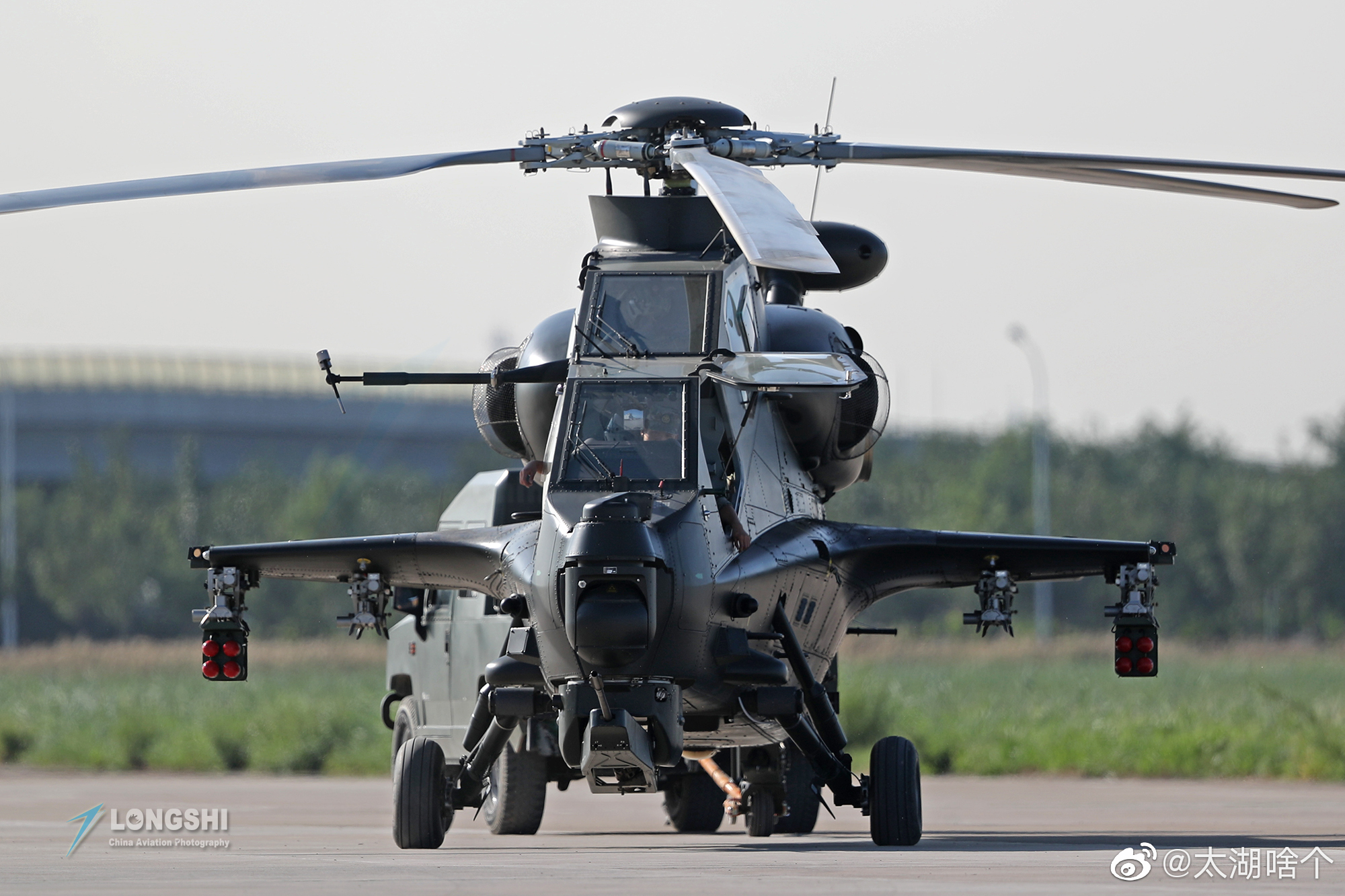 亚洲最大规模武装直升机,直-10武装直升机.