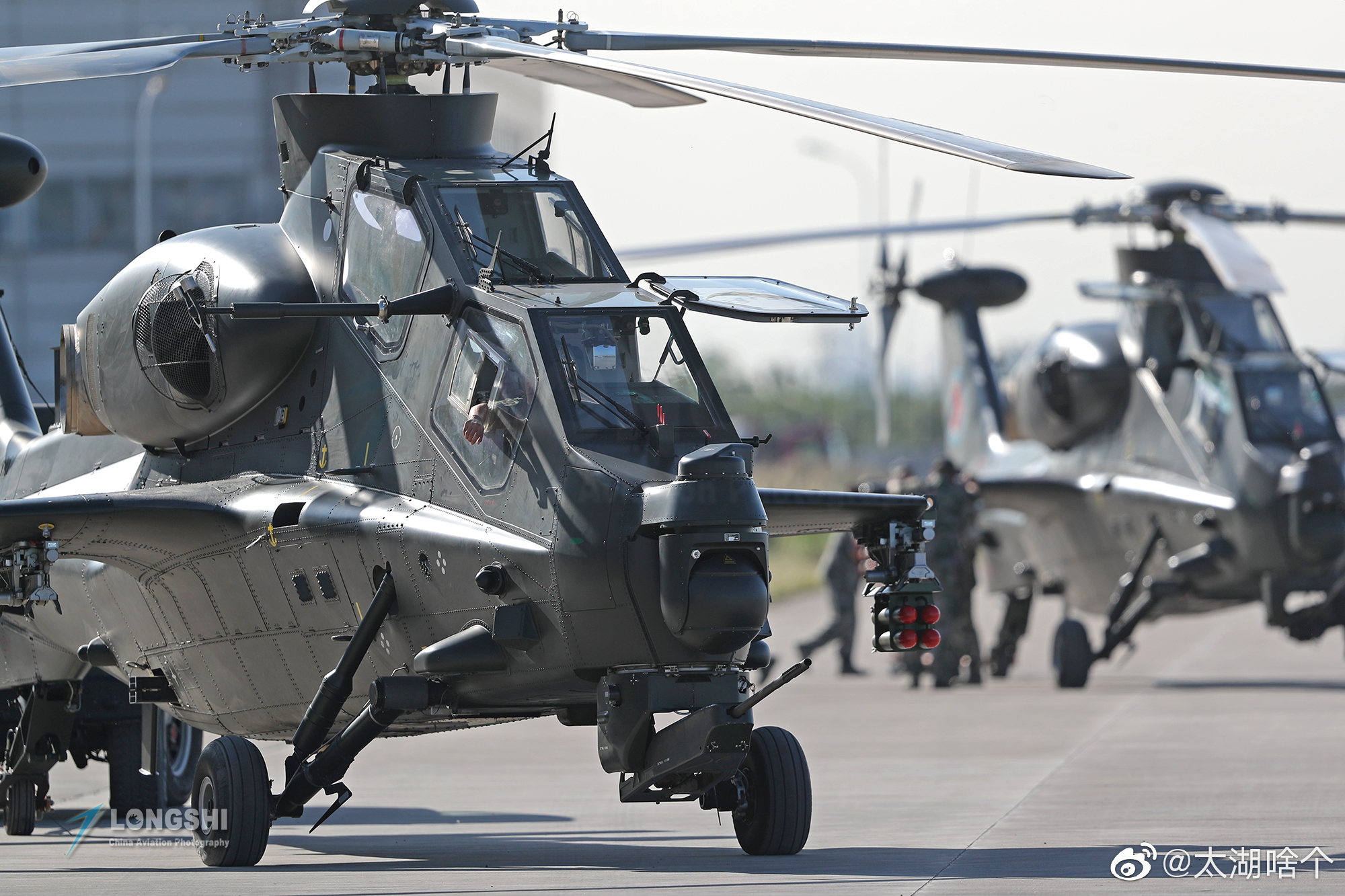 亚洲最大规模武装直升机,直-10武装直升机.