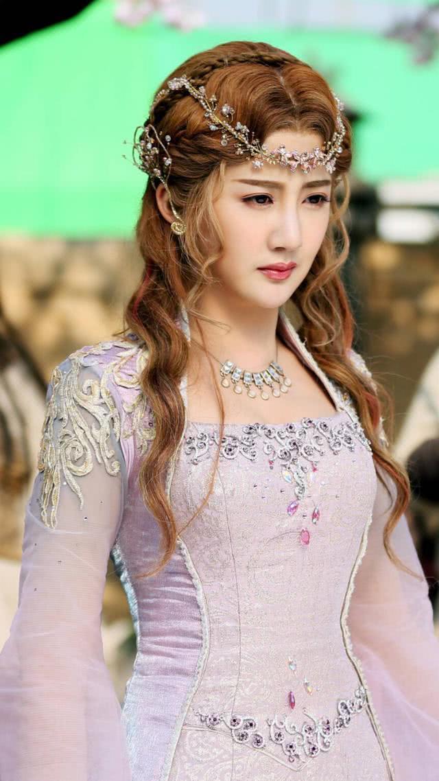 古装美人的卷发造型,李沁雷人,杨幂可爱,唐嫣让人无力吐槽