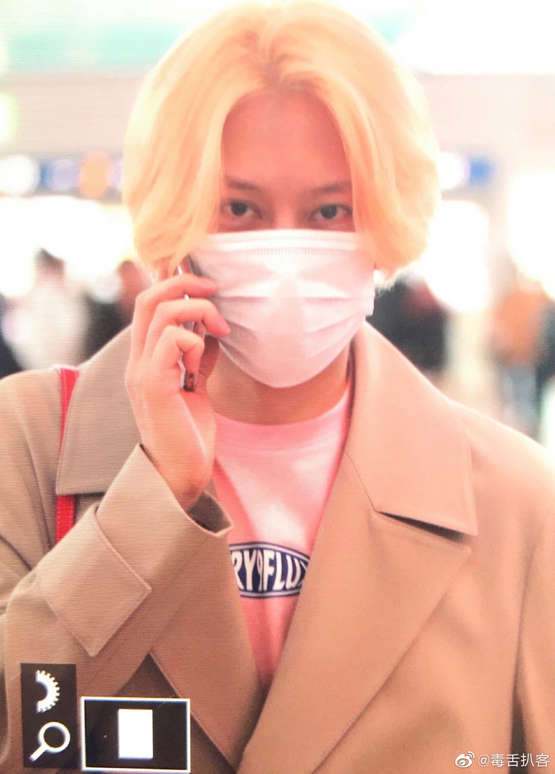 金希澈仁川机场飞青岛,金发很好看了,期待见面会啊!