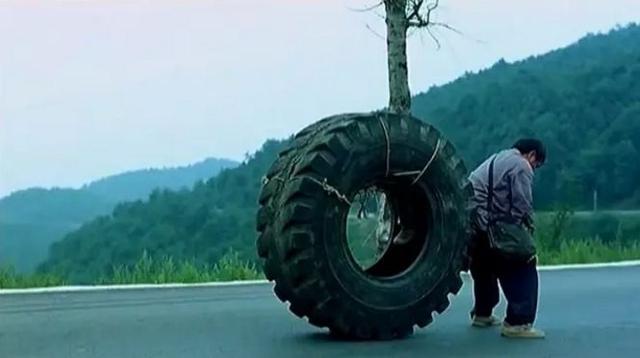 2007年，赵本山、宋丹丹、郭德纲第一次合作，就成就一场人间悲剧
