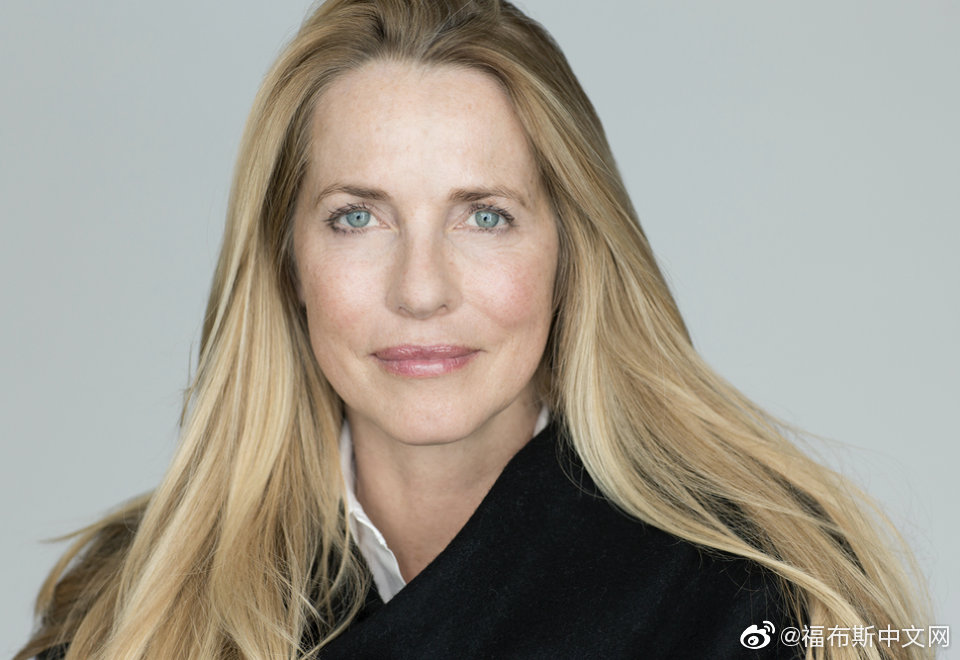 茱莉亚·科赫位列美国第二女富豪,而麦肯齐·贝索斯自与全球首富杰夫