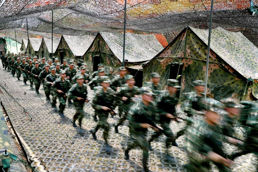 火箭军某旅23名士官担纲导弹发射架指挥长,为战斗力建设注入新的活力