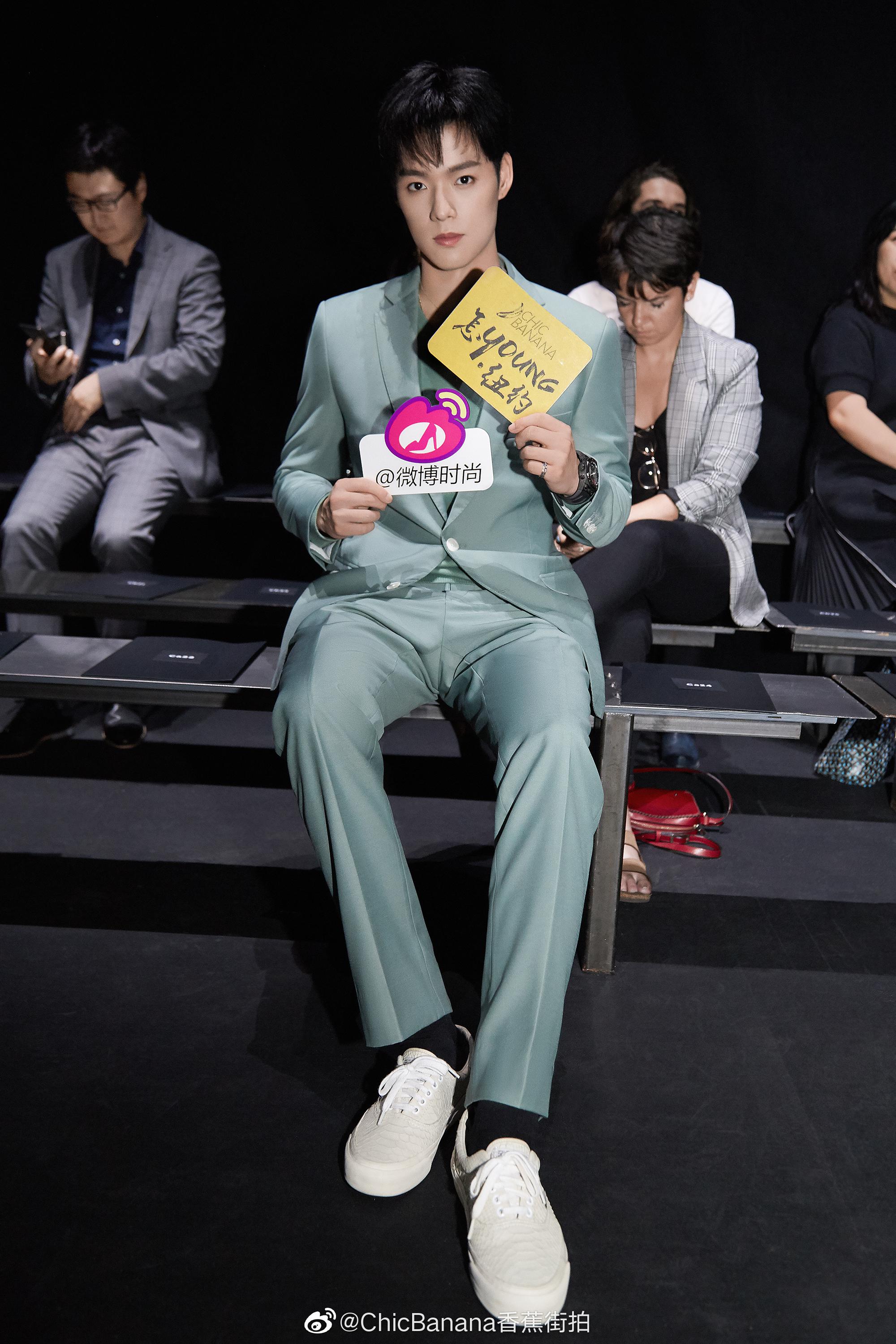 纽约时装周倒数第二天,@jeffrey董又霖 亮相vera wang 30周年大秀